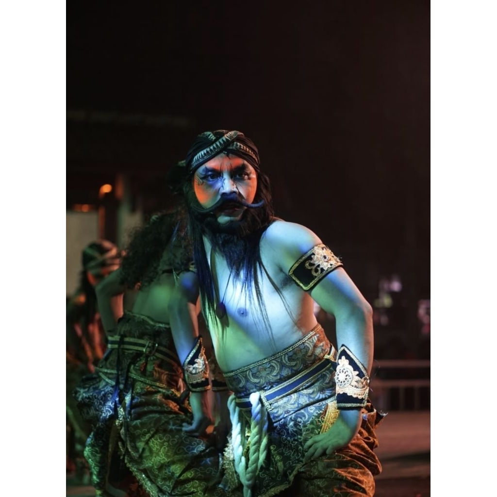 SEPAKET BREWOK WAROK PONOROGO DENGAN RAMBUT BELAKANG