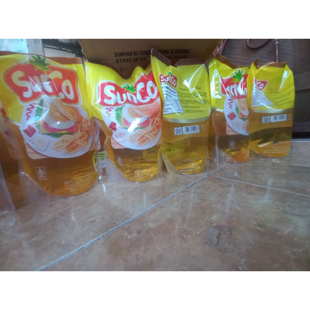 

Minyak SUNCO 2L isi Kemasan 6 pouch KARTON