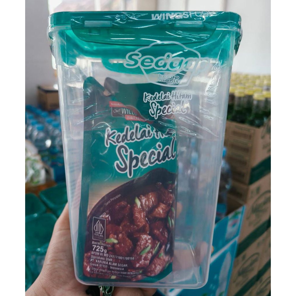 

SEDAAP Kecap Manis Kedelai Hitam Sepecial reffil 725g