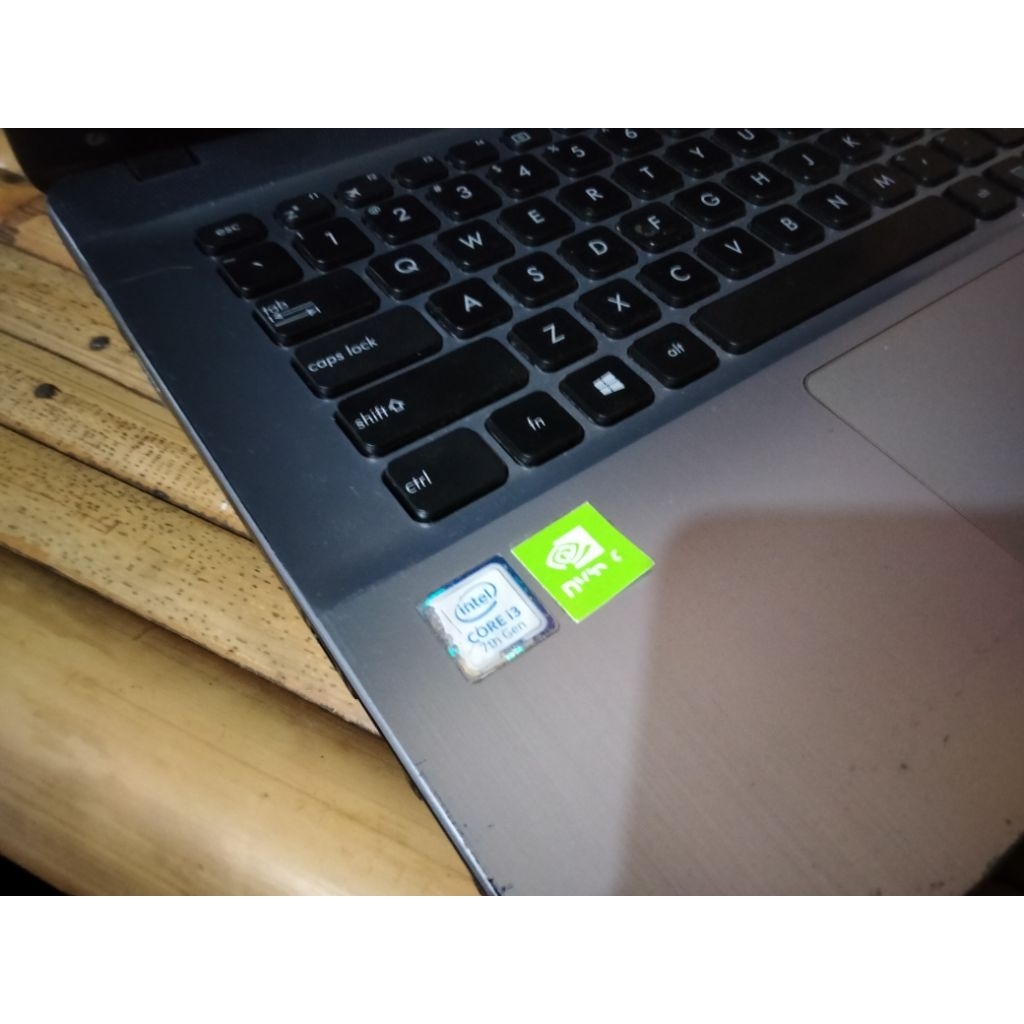 Laptop high kencang Asus x441UBR/core i3 gen7 ram8gb/SSD 240+HDD 500gb/Nvidia mx110/siap pake