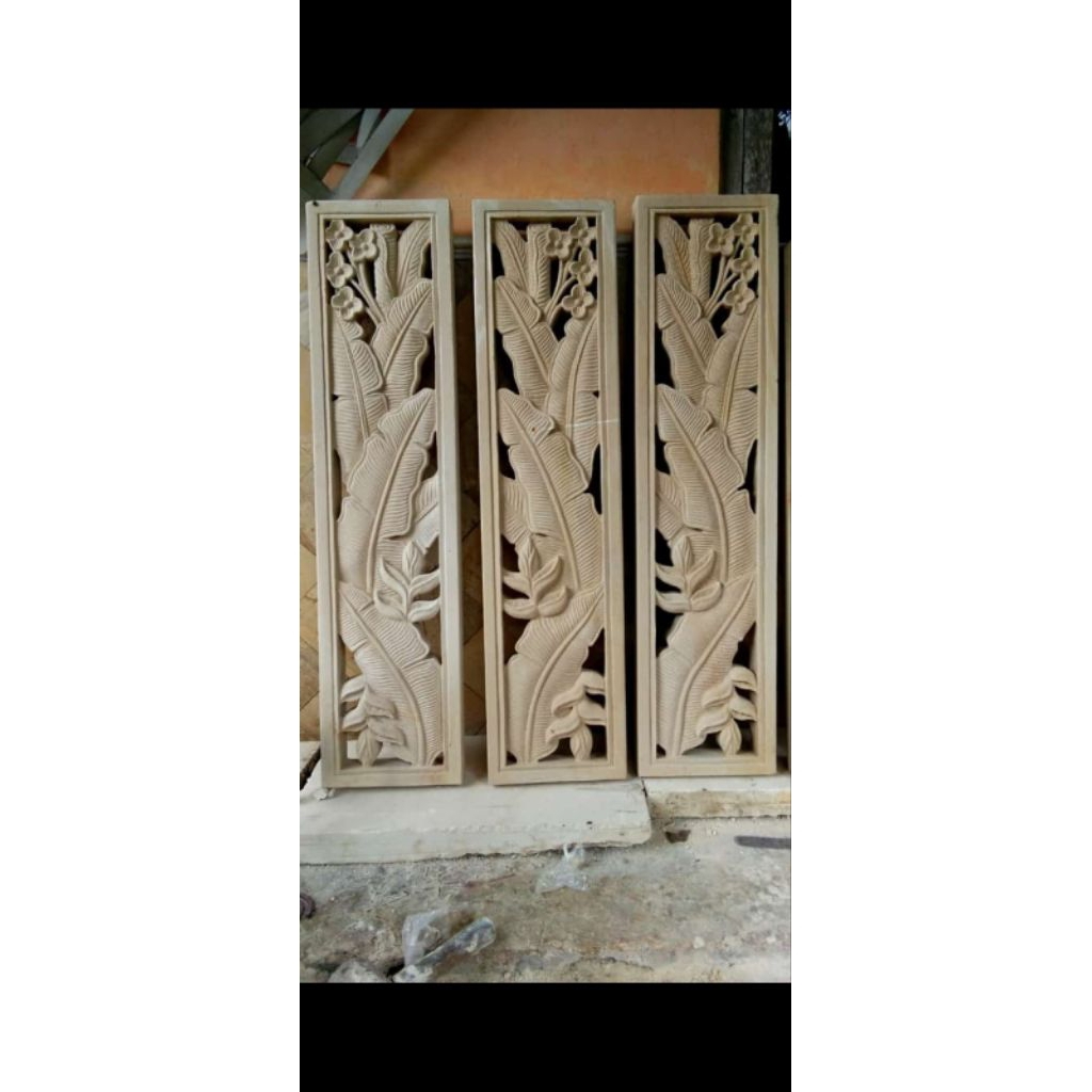 hiasan dinding daun pisang ukir batu alam