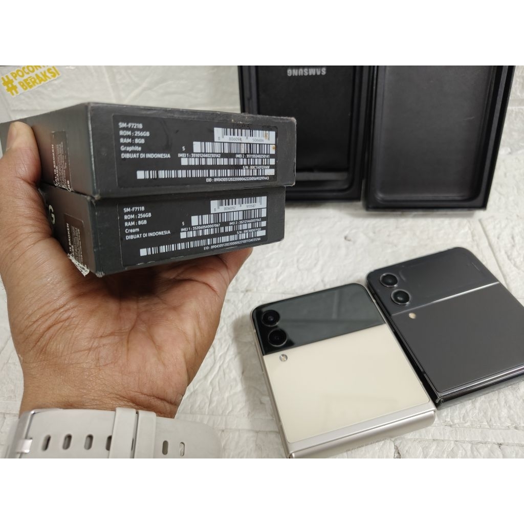 Samsung z flip 3 5g ram 8/256gb