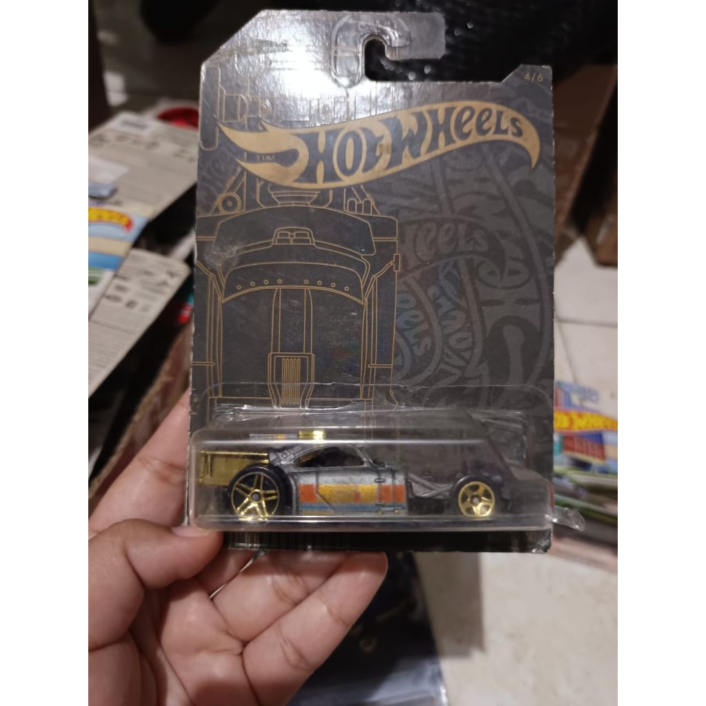 Hot wheels Aristo Rat (mika blister pecah)