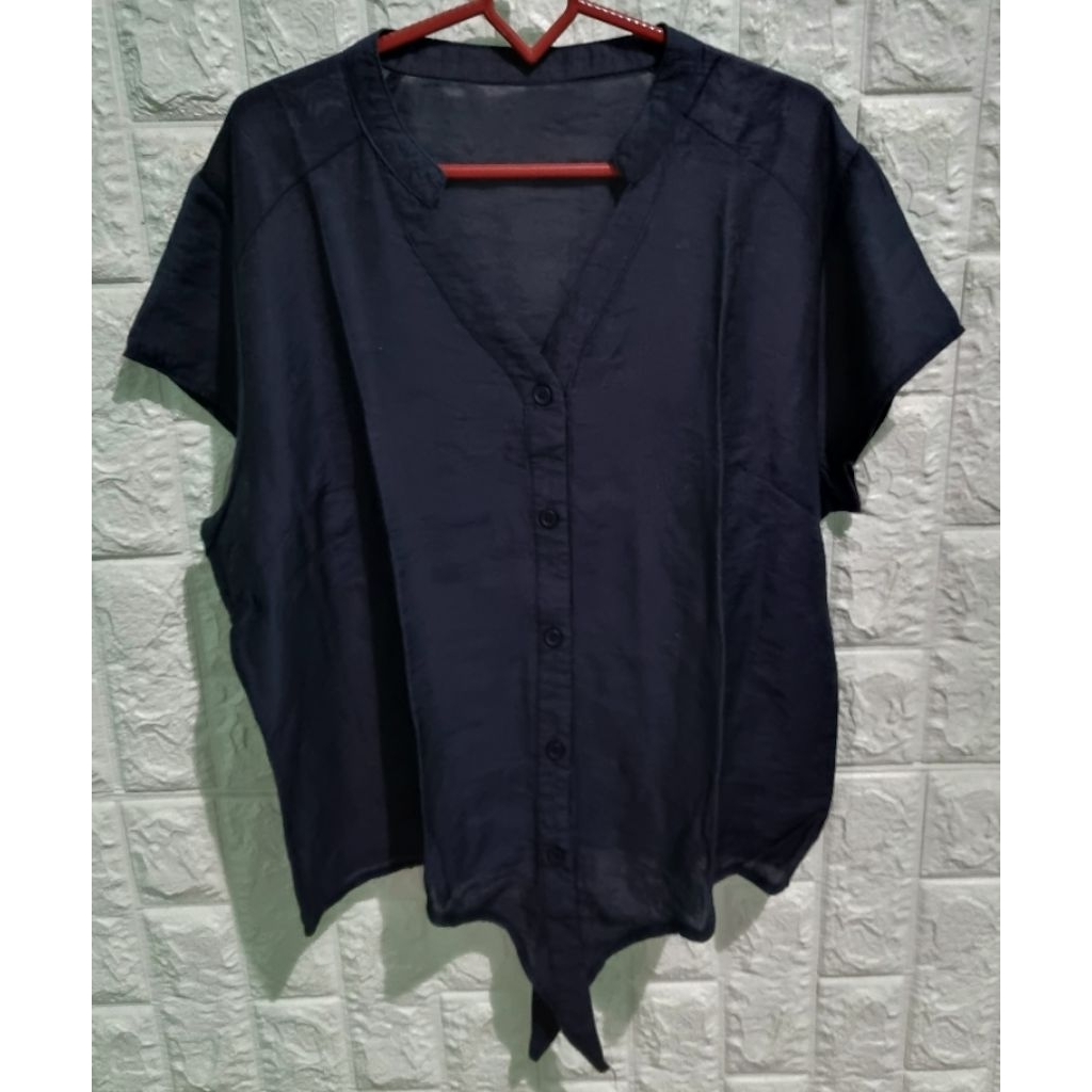 Blouse kemeja hitam/Baju remaja/Atasan wanita