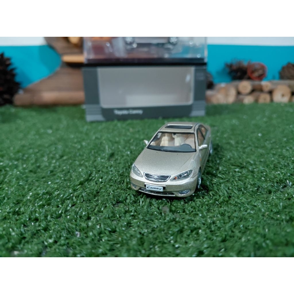 Diecast Miniatur Toyota Camry skala 1:64
