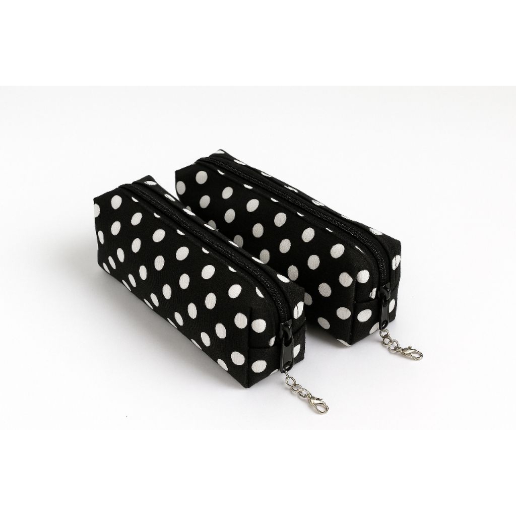 

Tempat Pensil Kanvas Premium