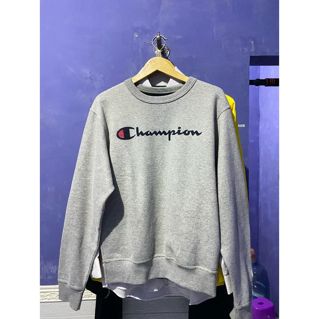 CN Champion logo script