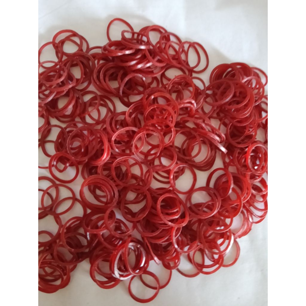 

Karet Gelang Merah isi 100g