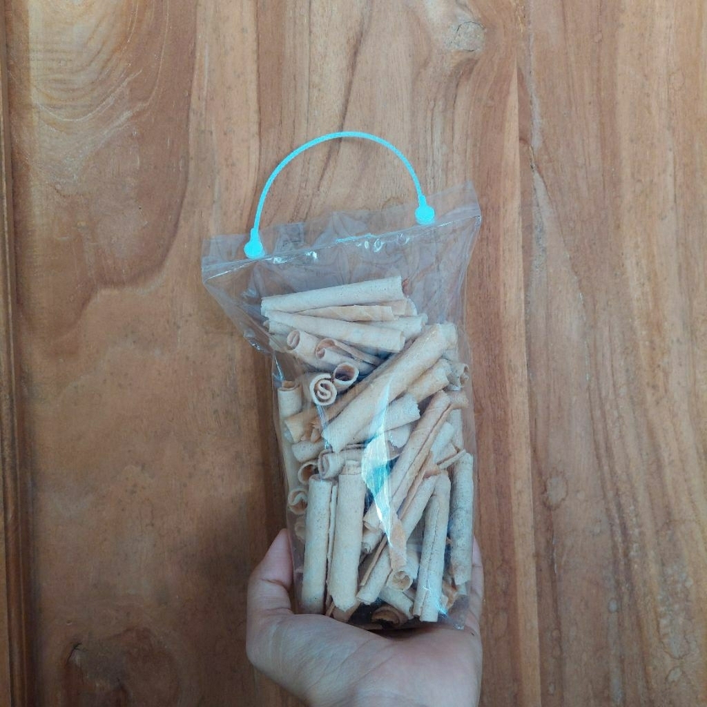 

Opak gambir enak lezat Krupuk semprong lipat mini oleh-oleh khas kediri