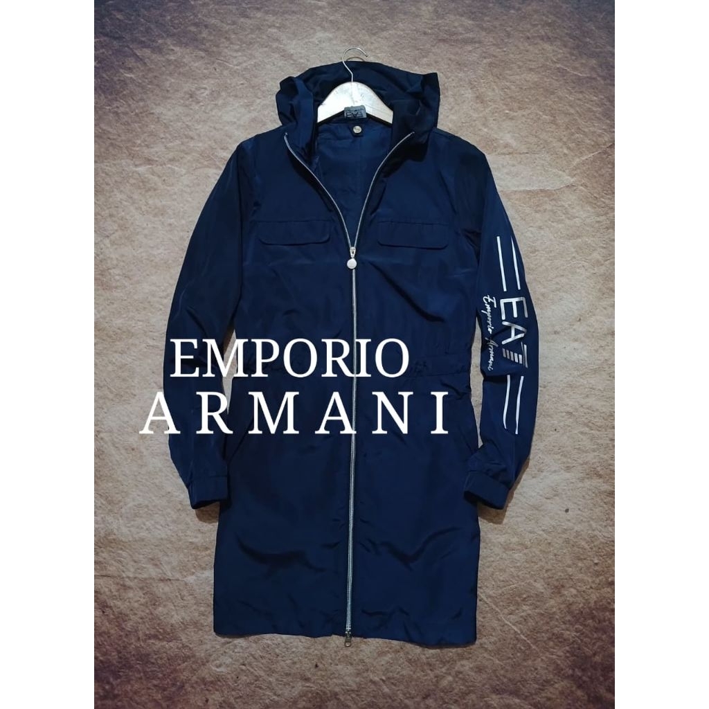 Jaket winbreker keren EMPORIO ARMANI recomend second/bekas/preloved