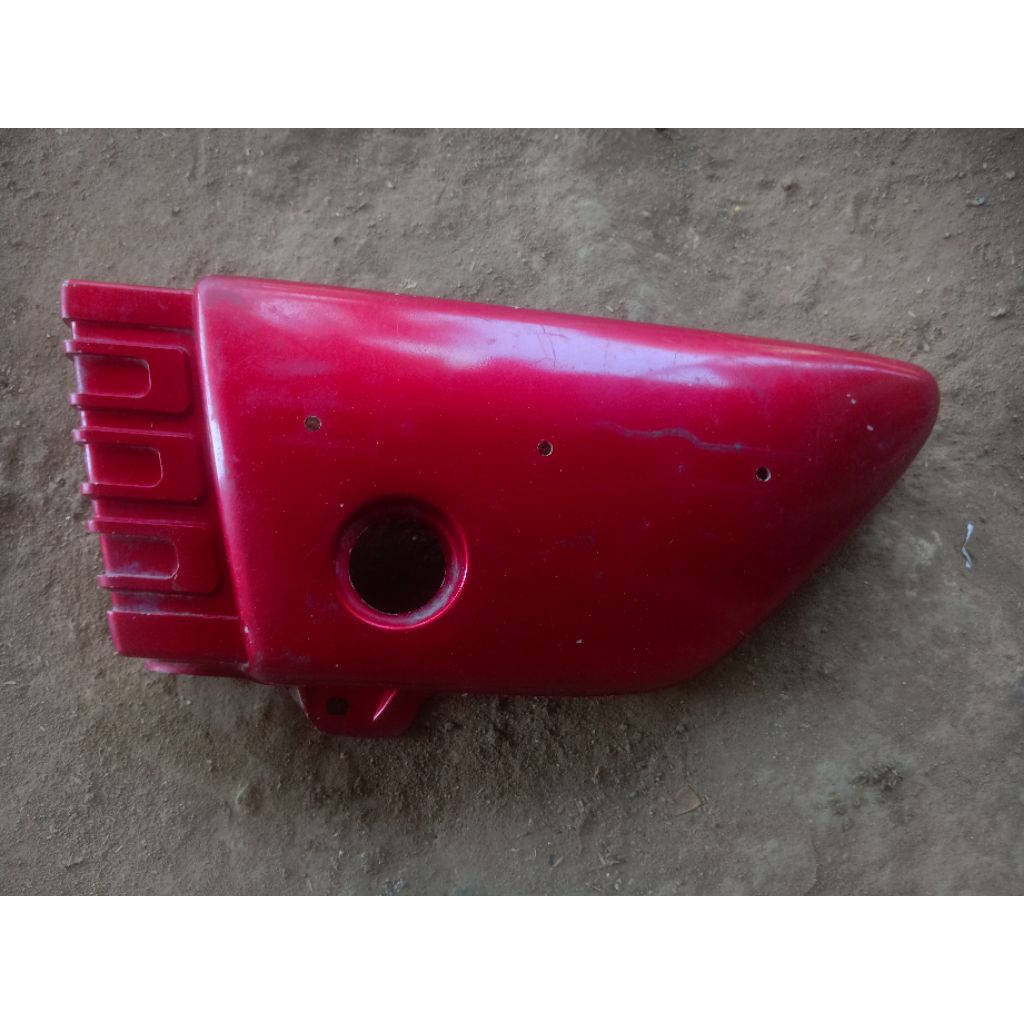 SIDECOVER SIDE COVER TUTUP BOX BOK ACCU AKI YAMAHA RX100 RX 100 ORIGINAL