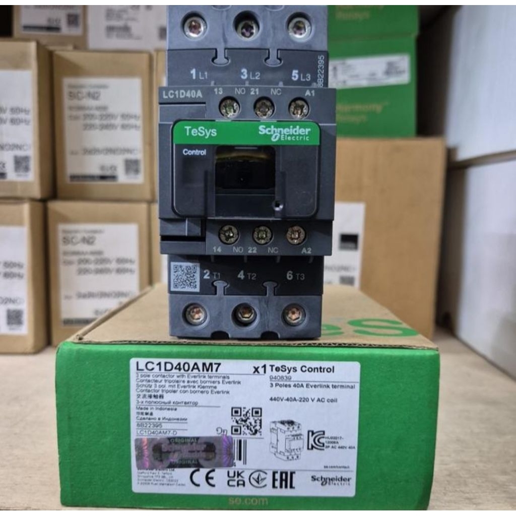 KONTAKTOR/CONTACTOR SCHNEIDER LC1D40AM7 220V/LC1D40M7 SCHNEIDER ORIGINAL