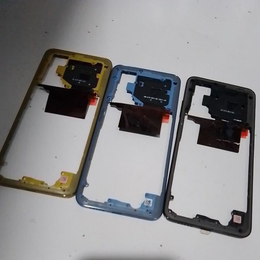 Bazzle frame tulang tengah tutup mesin Poco M4 pro