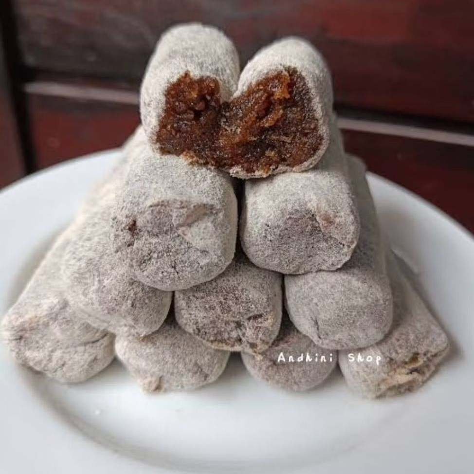 

Ladu Manis Ketan Hitam Asli Sumedang 250 gram isi 6 pcs