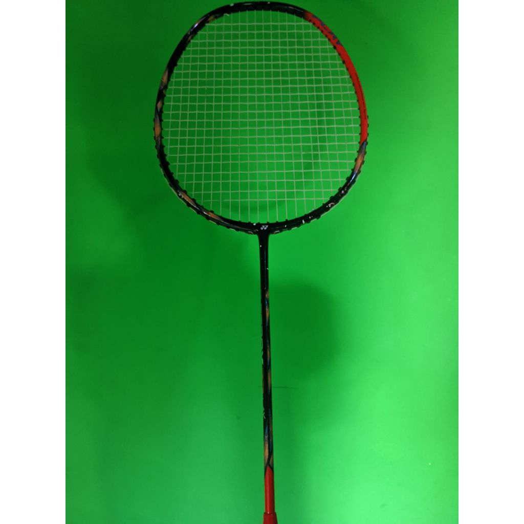 Raket second yonex Astrox 77 play