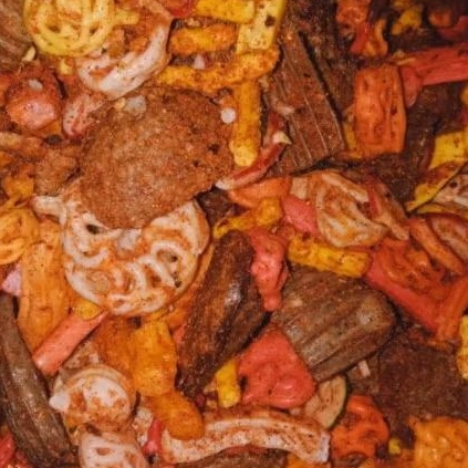 

Krupuk Seblak Campur – Pedas Gurih Menggoda, Camilan Hits Khas Nusantara!