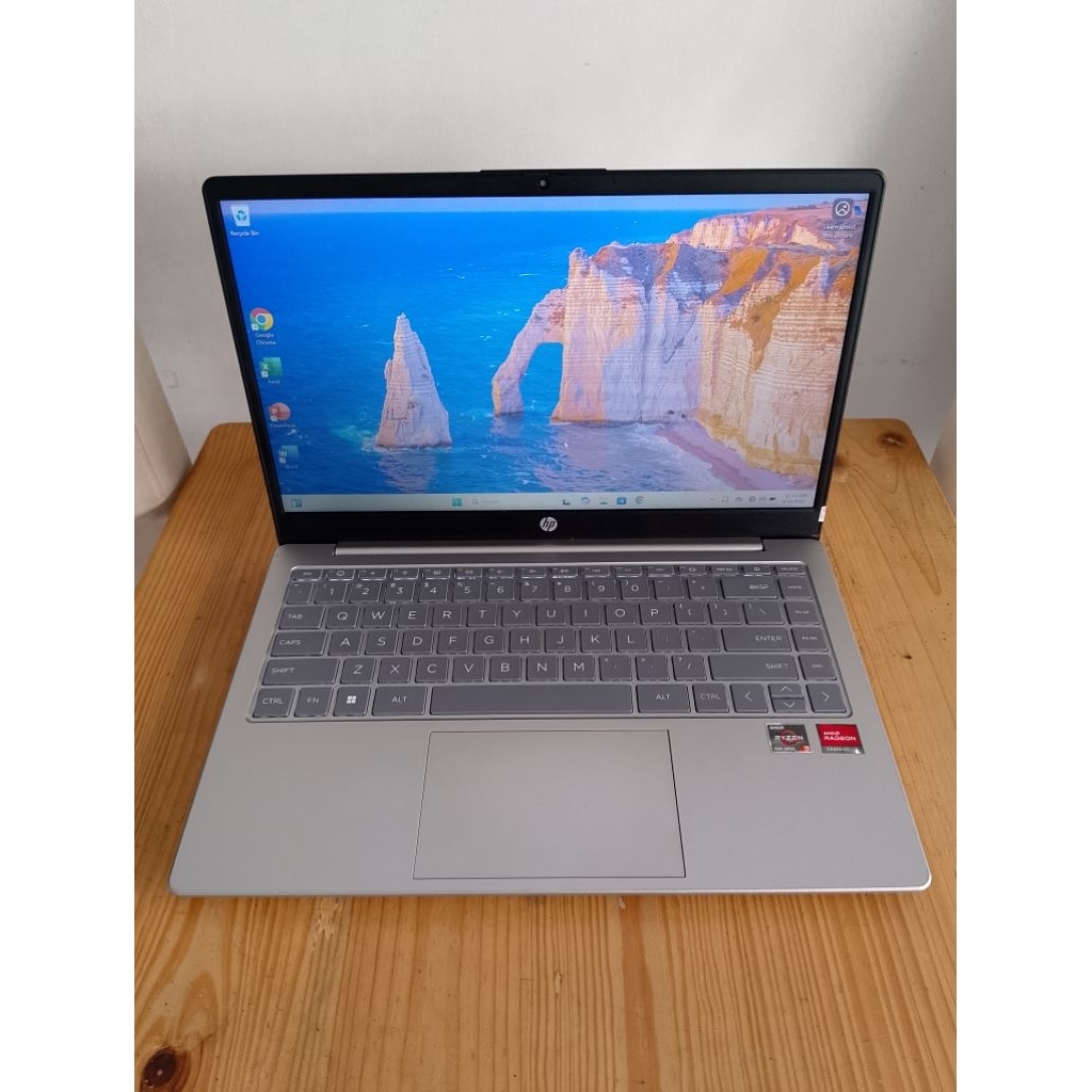 HP 14s em0014au Ryzen 3 7320U RAM 8gb SSD 512gb Backlit 7000series Laptop 4jutaan Laptop Sekolah Ker