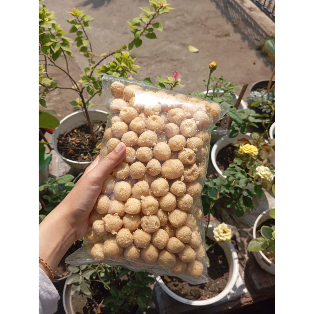 

Krupuk Tahu Bulat – Camilan Renyah Gurih, Bikin Nagih!