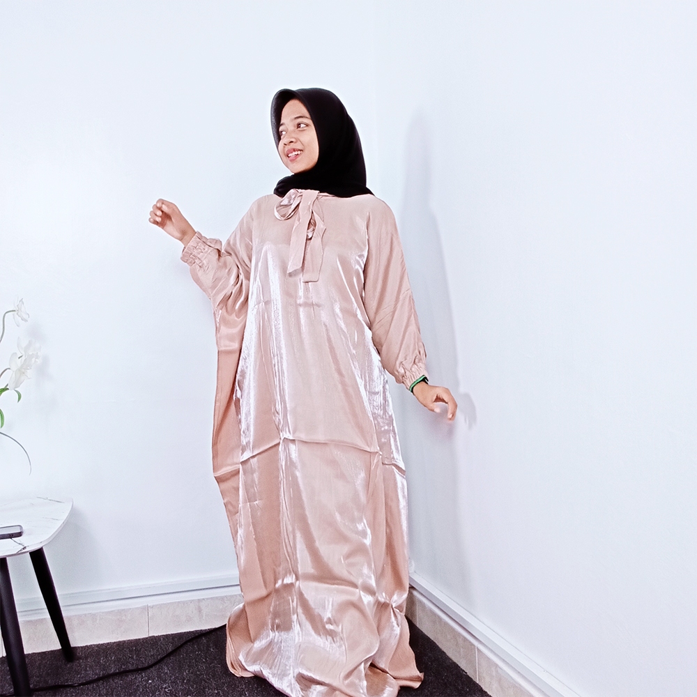 Kaftan Gamis Nafisa Bahan Shimer Polos Batwing Oversize Terbaru 2025