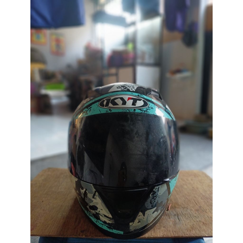 Helm KYT R-10 Full Face