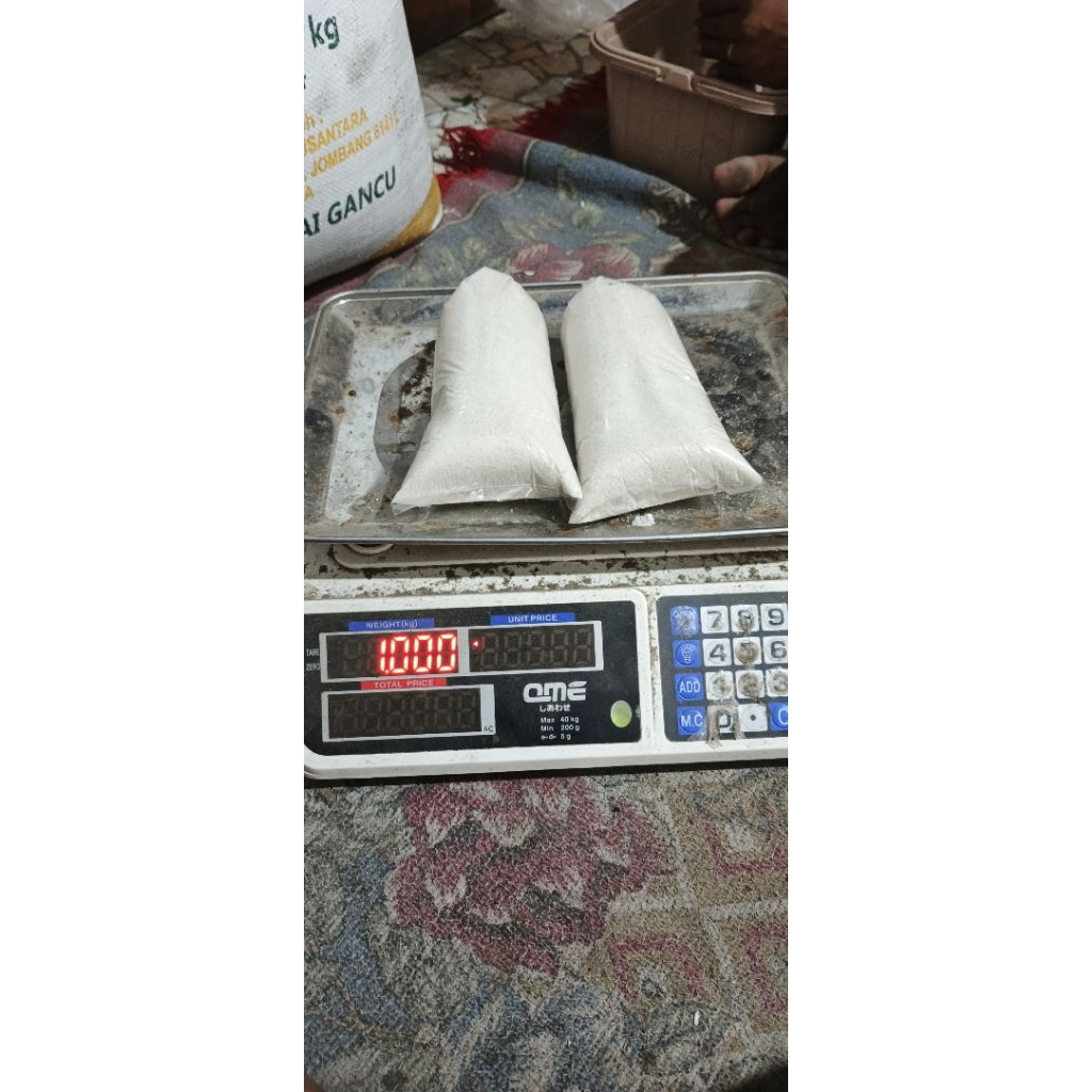 

Gula pasir kemasan 1 kg