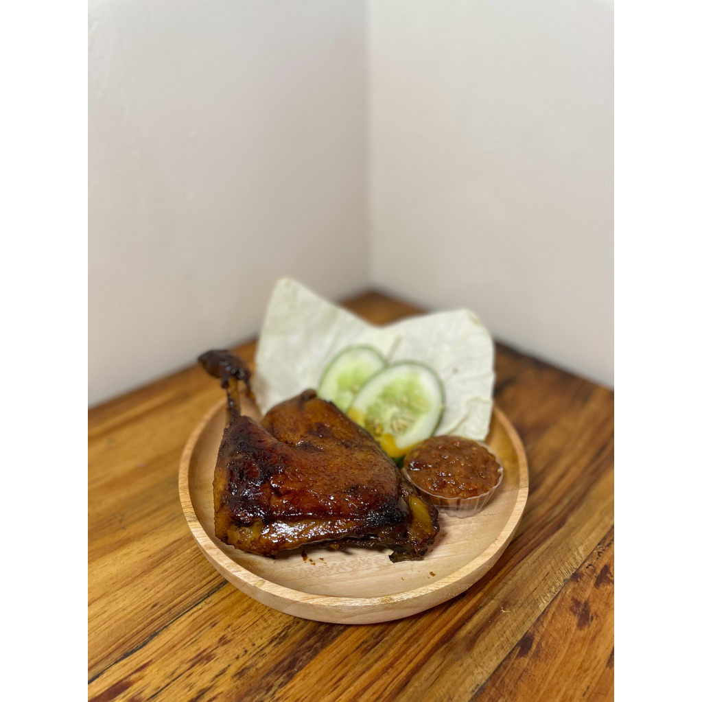 

Bebek Ungkep Bakar Sambal terasi 1/4 Ekor
