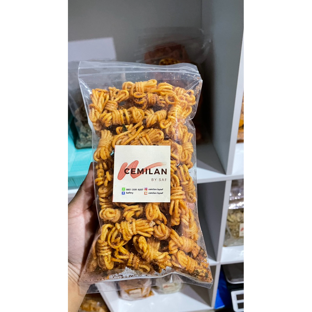 

mie lilit pedes daun jeruk