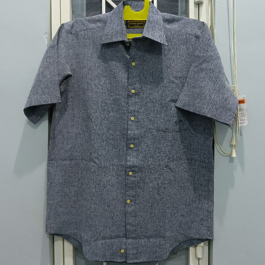 Henry Adams London Kemeja Pria LD 54cm