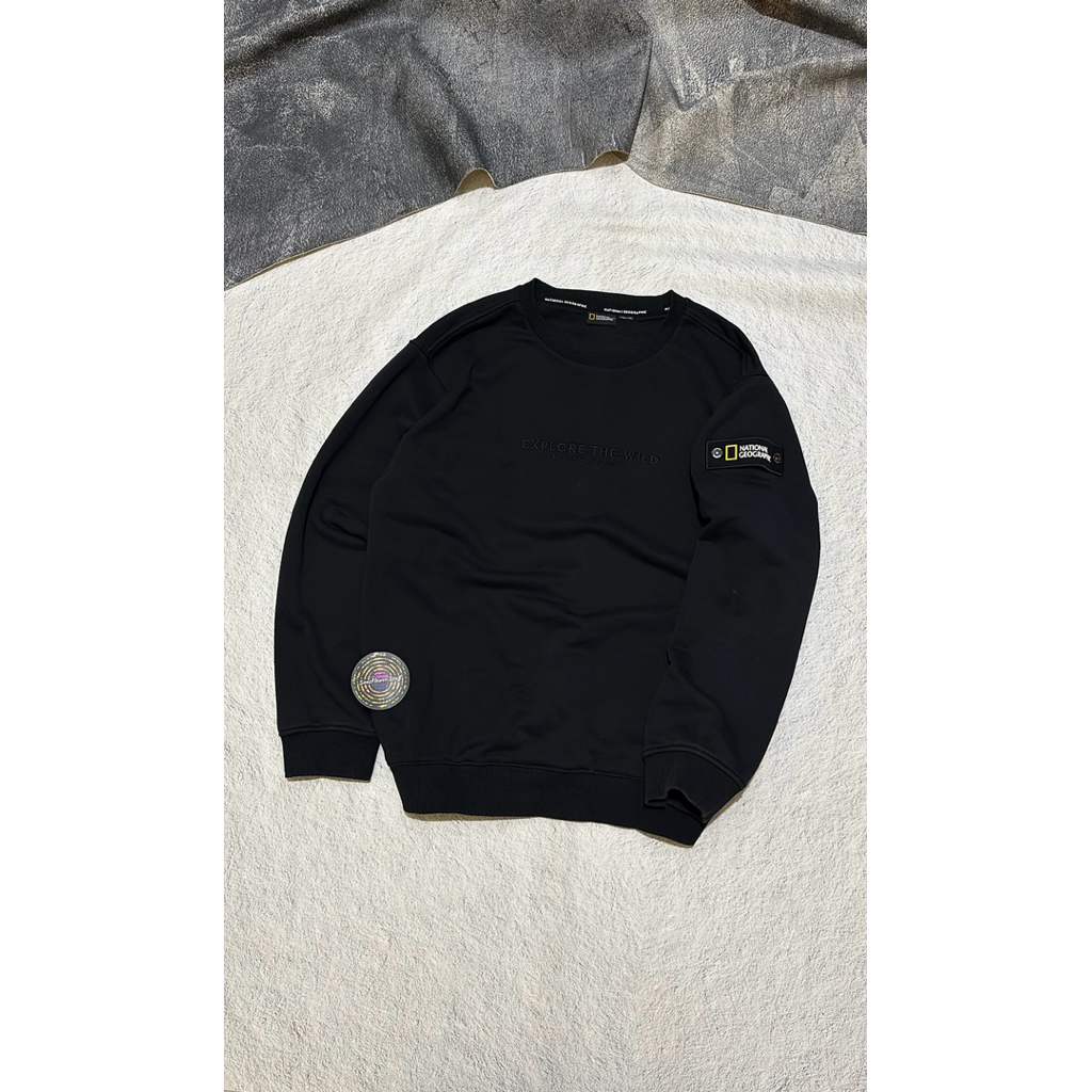natge patch crewneck