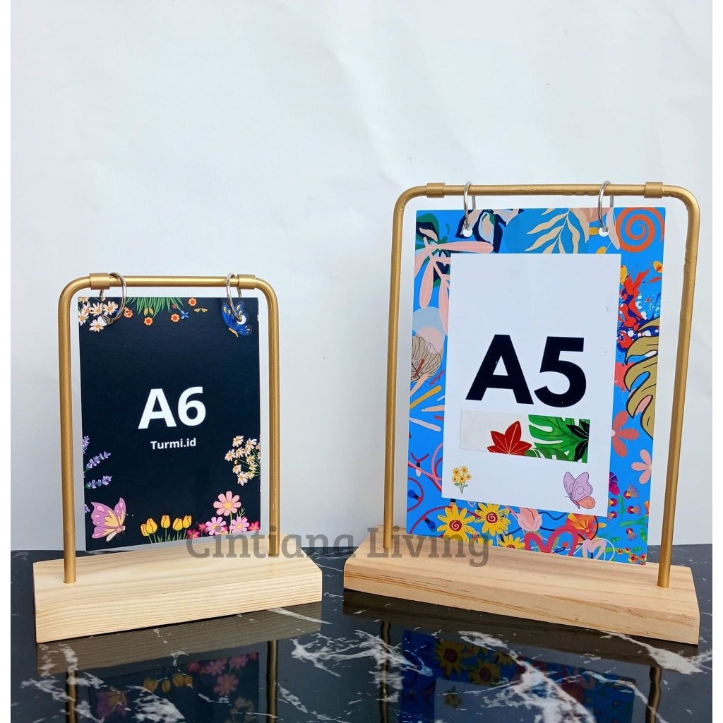 

Stand Gantungan Menu Promo Nomer Meja Kalender Kayu Resto Cafe Hotel