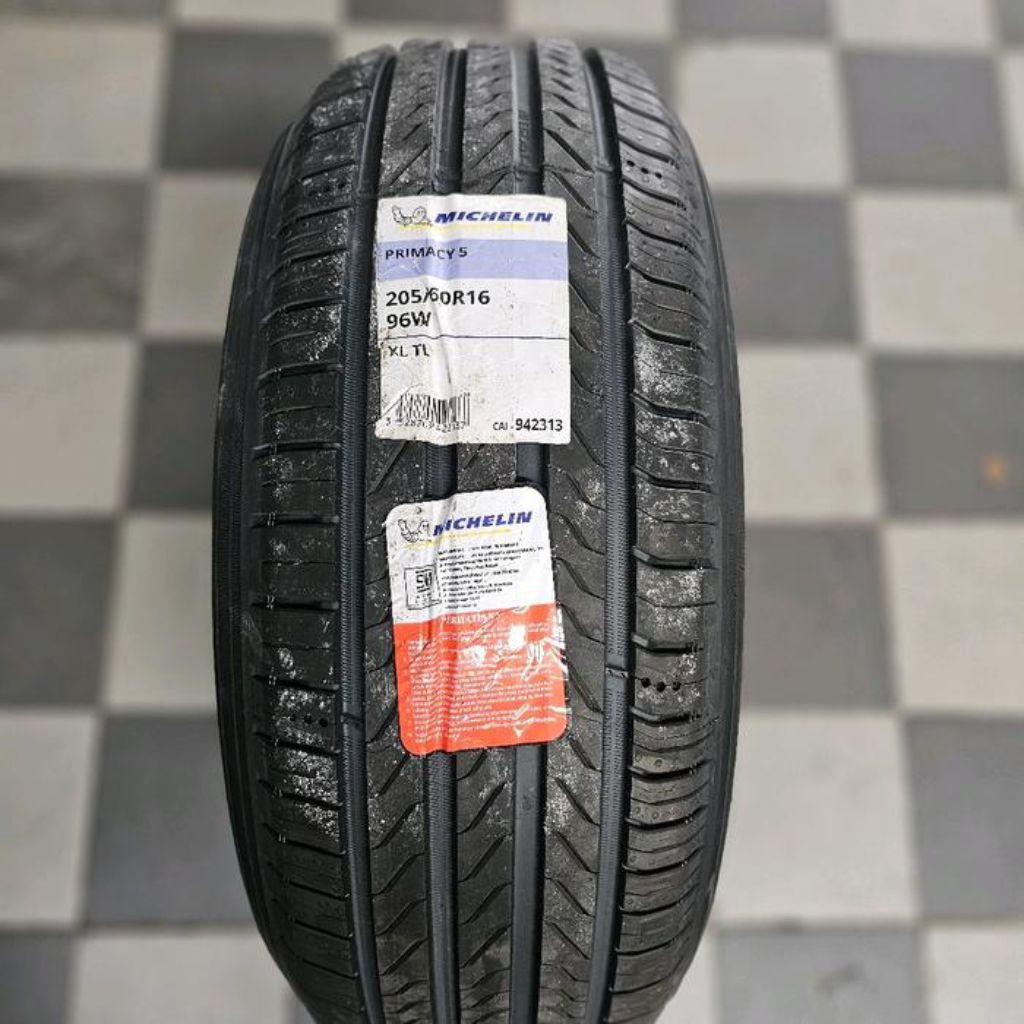Ban Michelin Primacy 5 205/60 R16 (Voxy, Crossover, Sonet, Ecosport)