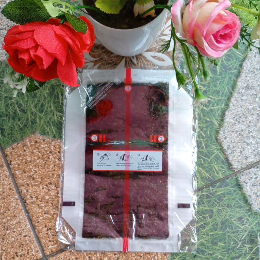 

Nori Onigiri Wrapper eceran cetakan Nori Triangle segitiga seaweed bungkus nasi sushi kimbap pembungkus onigiri murah nori java tokinori onigiri rumput laut halal murah sale