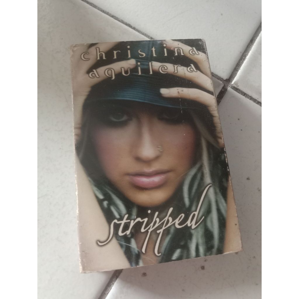 Kaset Pita Christina Aguilera Stripped