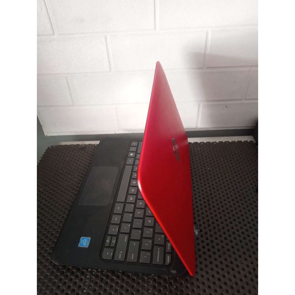 casing notebook hp 11 - f104tu