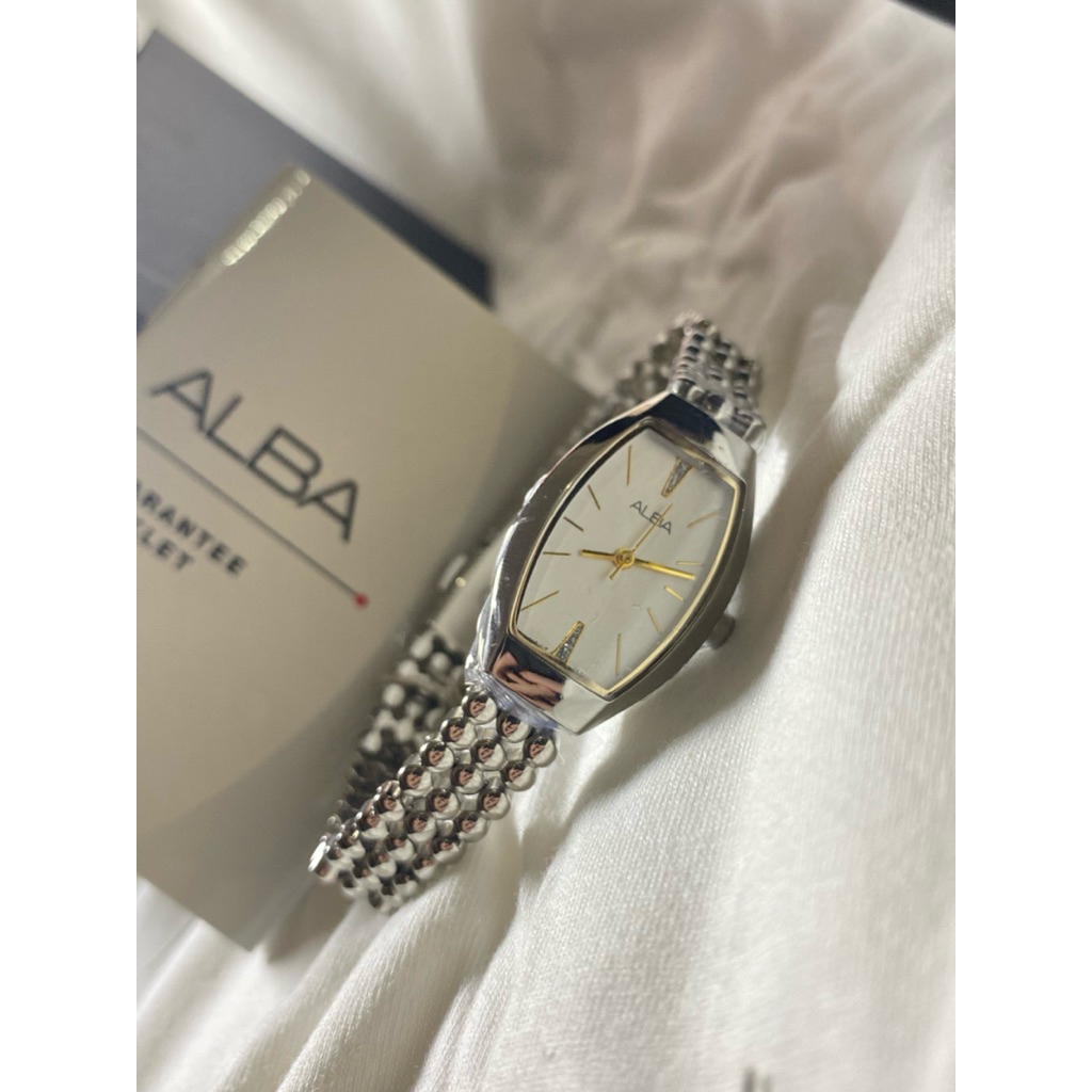jam tangan vintage Alba