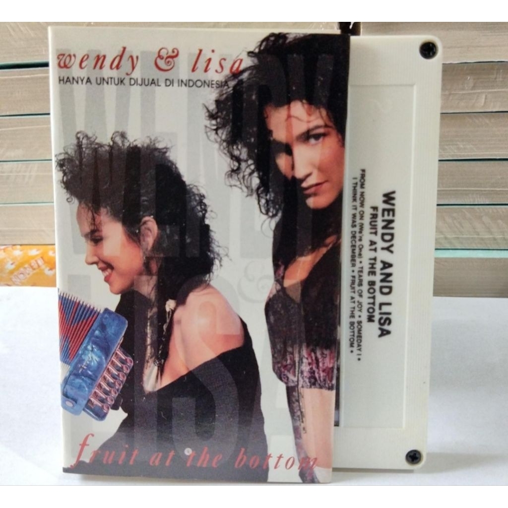 KASET PITA 7964- WENDY AND LISA FRUIT AT THE BOTTOM
