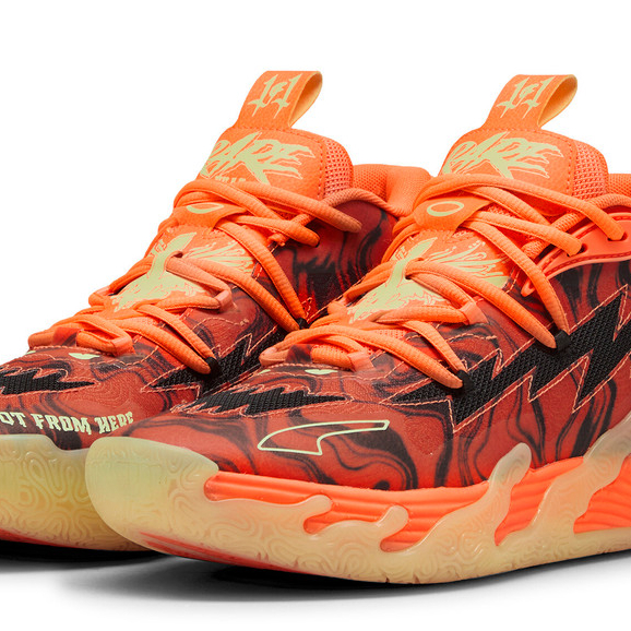 CUCI GUDANG PUMA Sepatu Basketball Mb.03 Halloween 311176 01