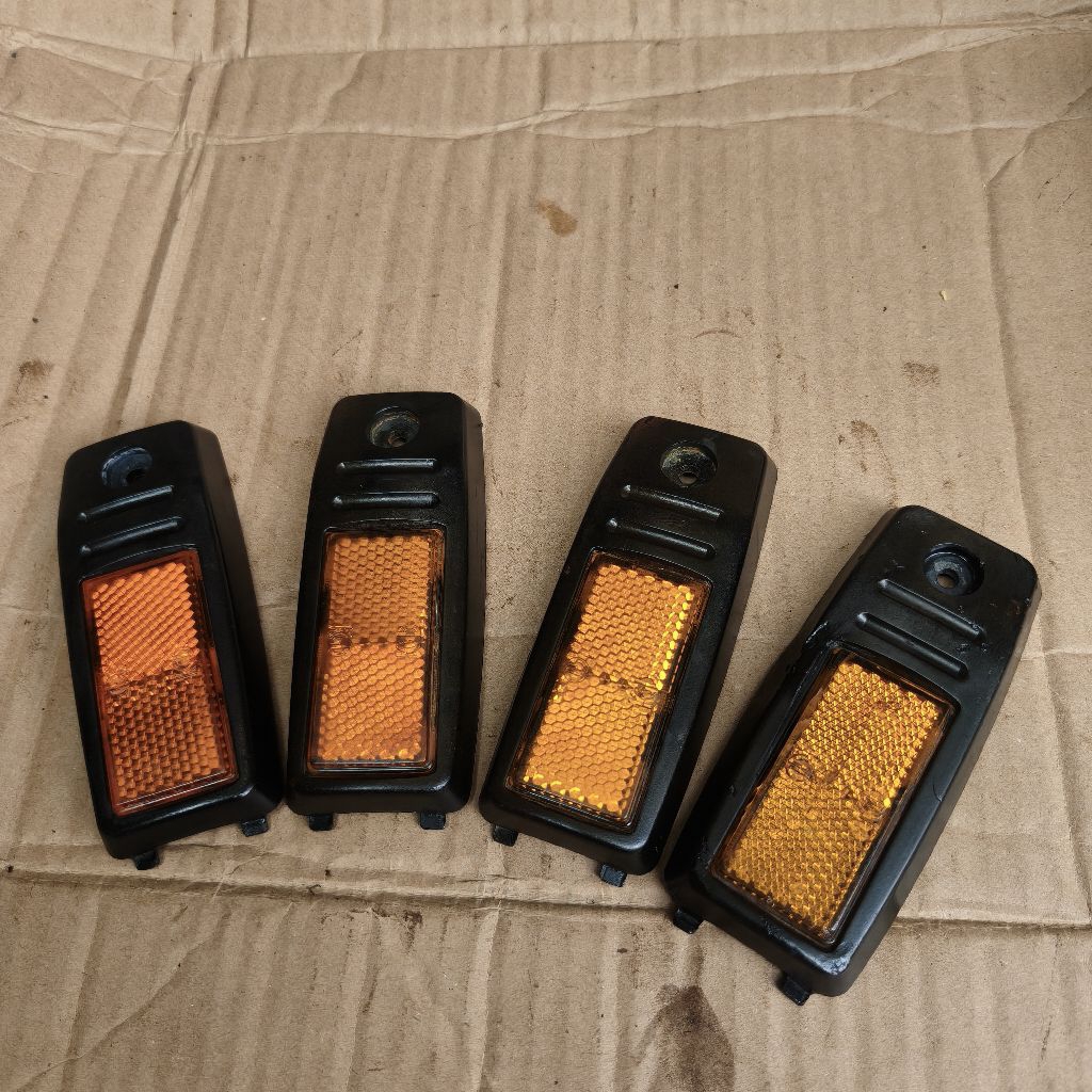 MATA KUCING SLEBOR SPAKBOR DEPAN HONDA GRAND ORIGIANAL KGD