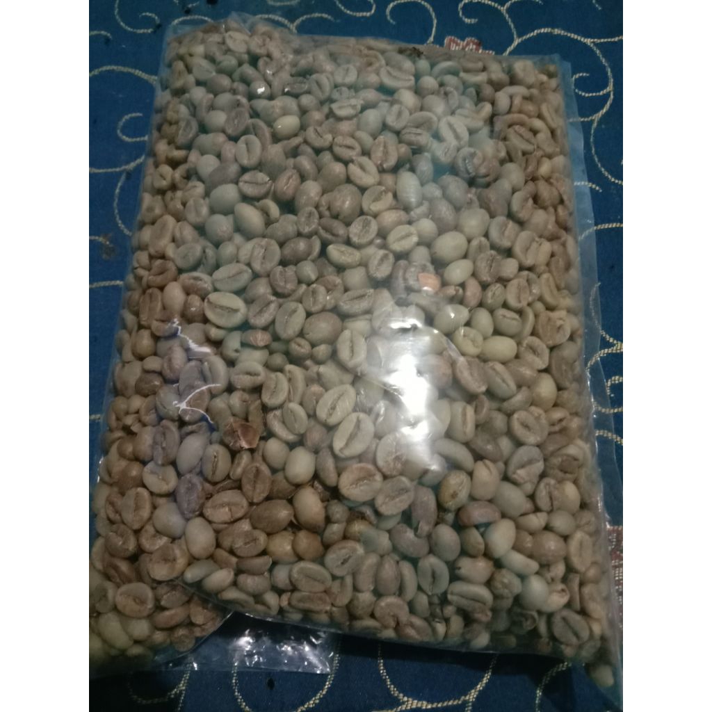 

biji kopi robusta temanggung mentah atau belum di sangrai