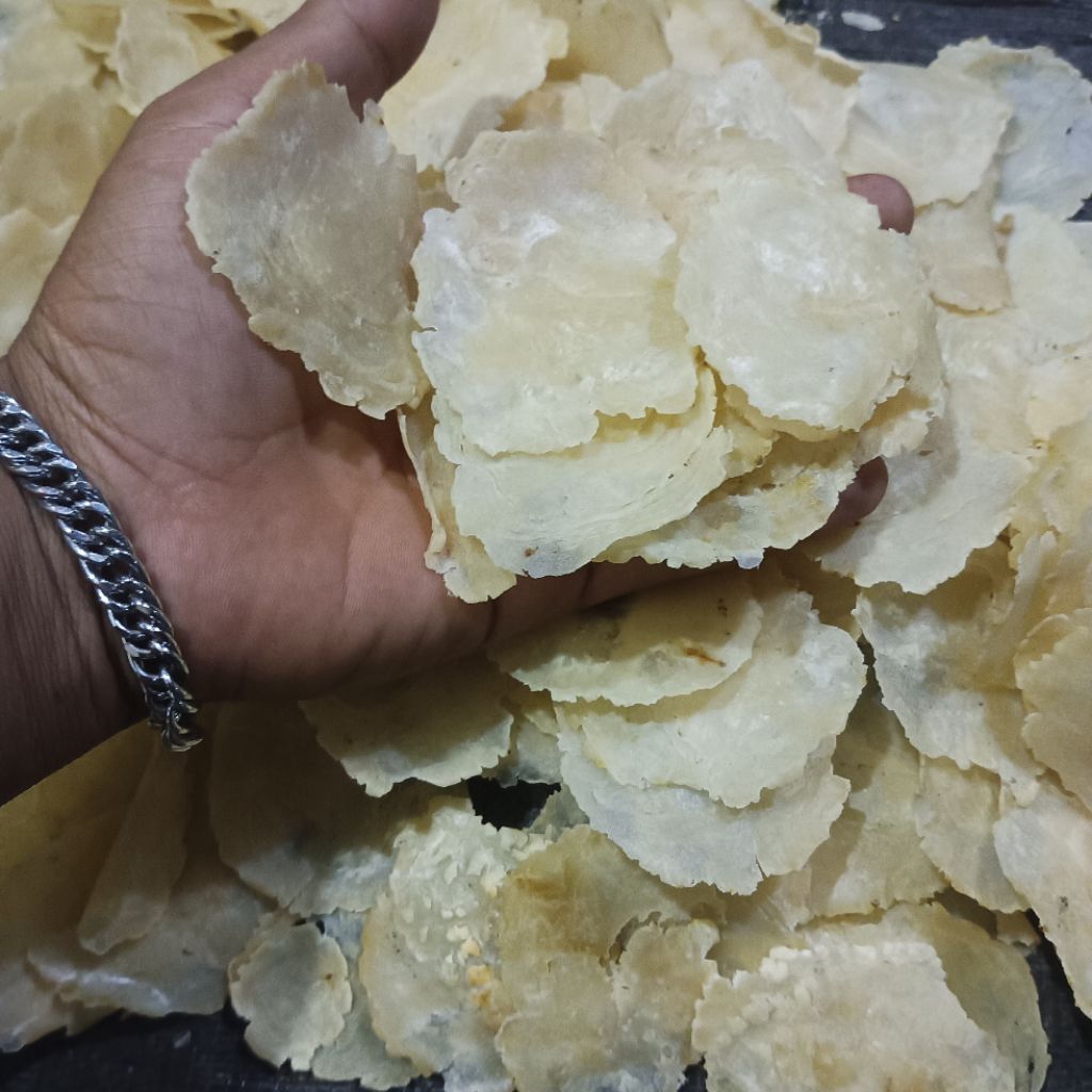 

emping melinjo ful kering sp biji 3&4 siap goreng