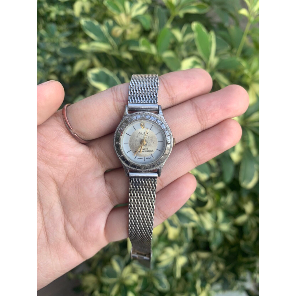 Jam Tangan Alba Quartz