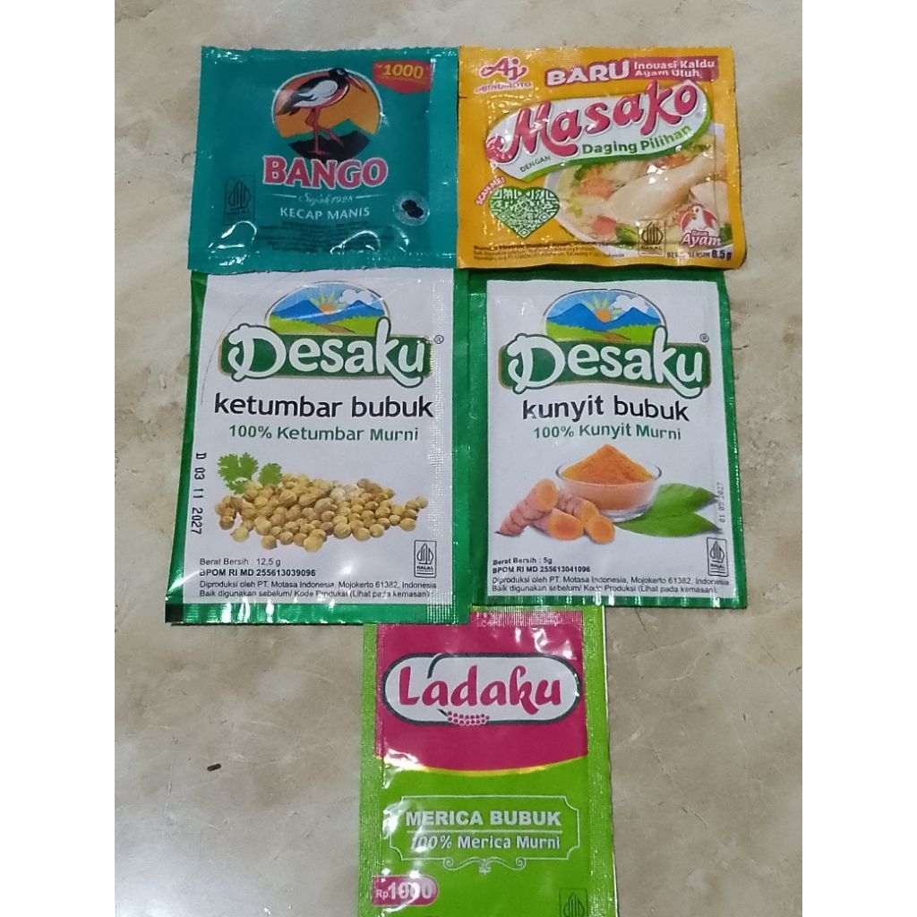 

Kecap Bango+Kunyit Bubuk+Masako+Ketumbar Bubuk+Ladaku Paket 4W (TRB184)