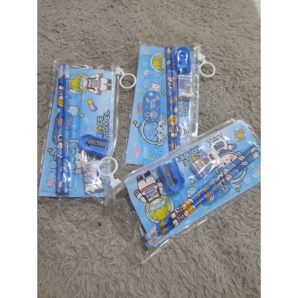 

1 set alat tulis anak