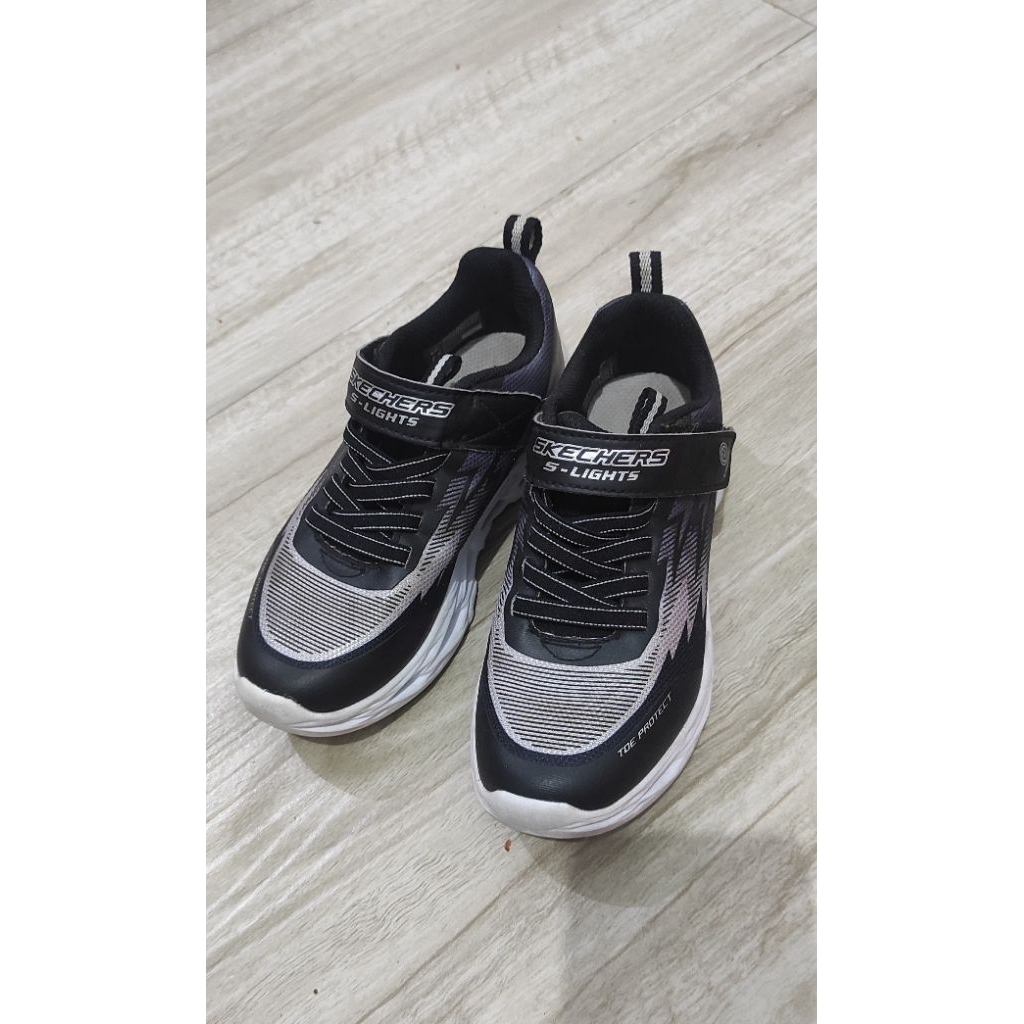 Skechers Lights Kids Original preloved