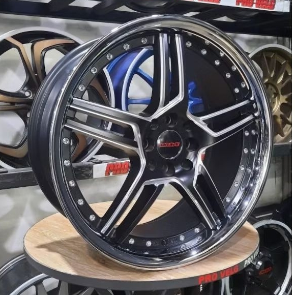 Velg Mobil Ring 18 PCD 4×100/114.3 Racing Wheel Brave CW201