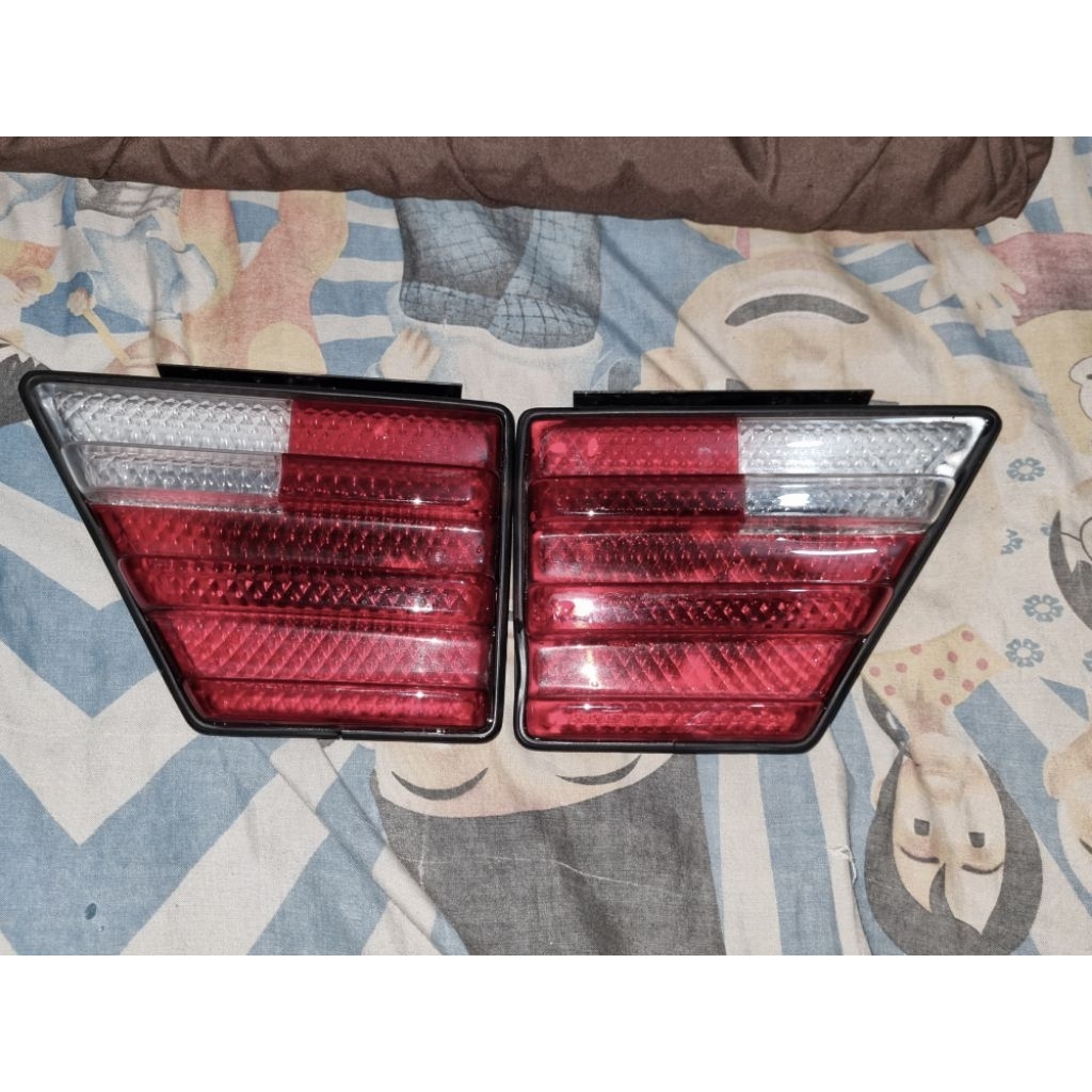 Mercedes-Benz, W124 E Class Boxer Lamp Garnish
