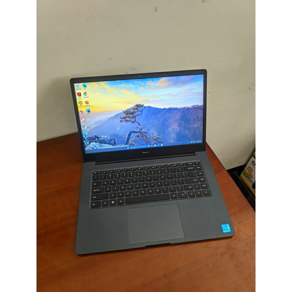 Laptop Second REDMIBOOK 15 CORE I3 GEN 11RAM 8 SSD 256 LAYAR 15,6 inch FHD