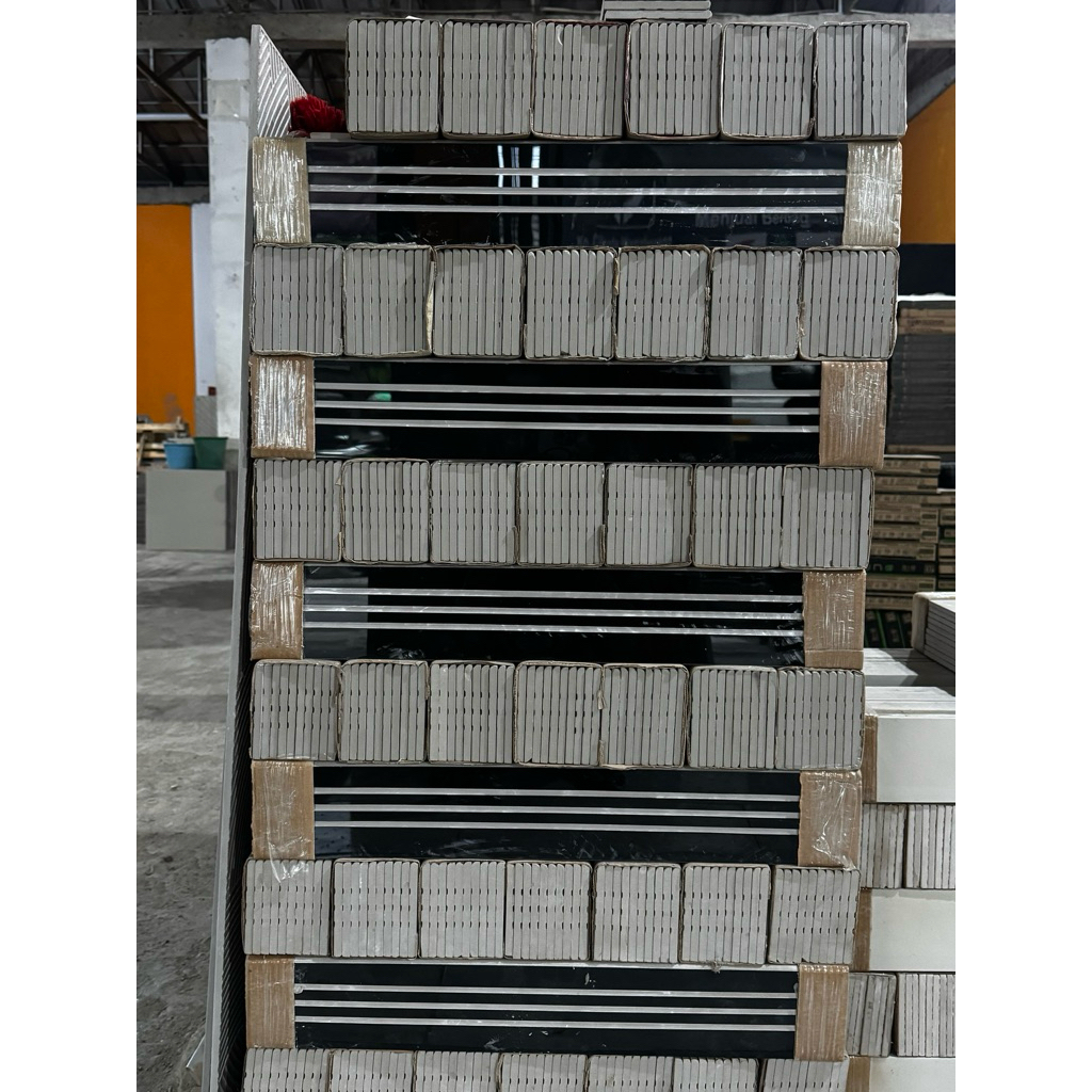 granit list plin stepnosing 10x60