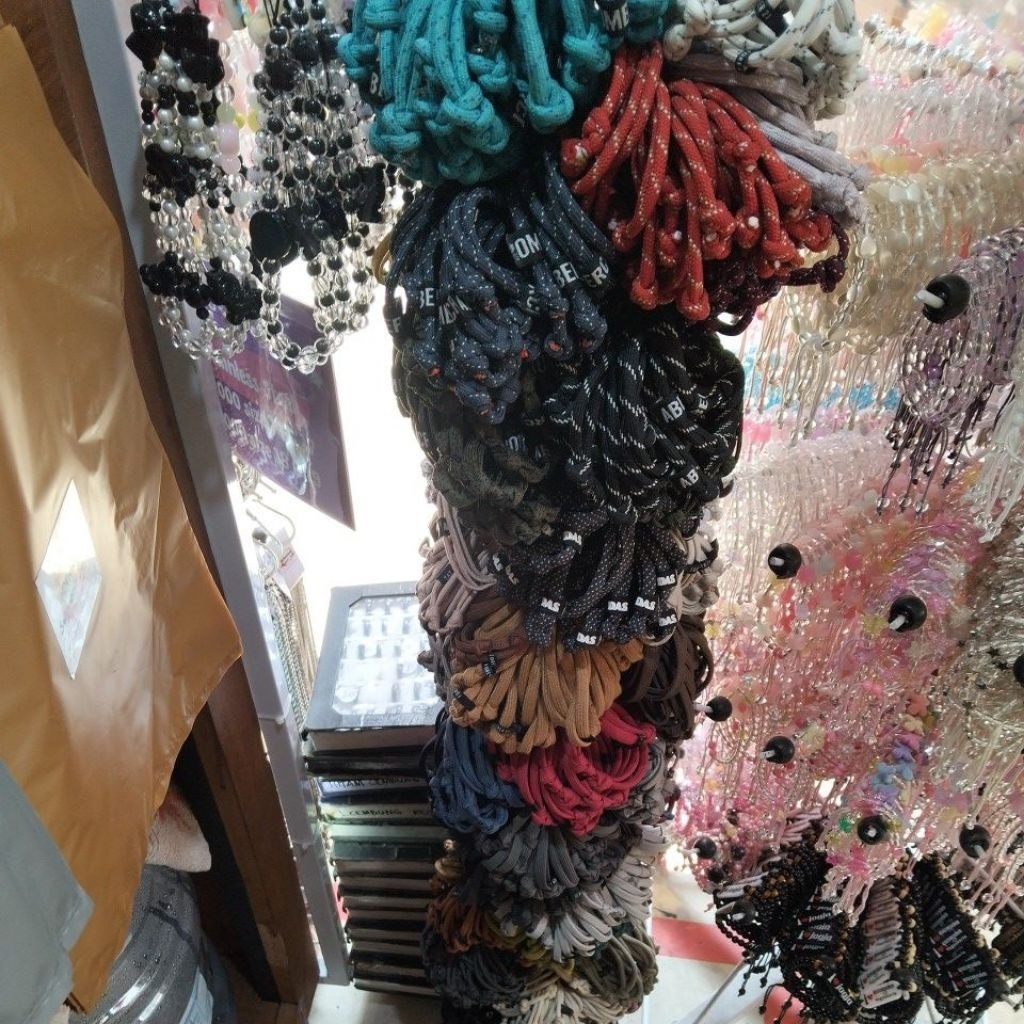 1 pcs Gelang Tali Jogja Malioboro Simple Warna Random Souvenir Indonesia