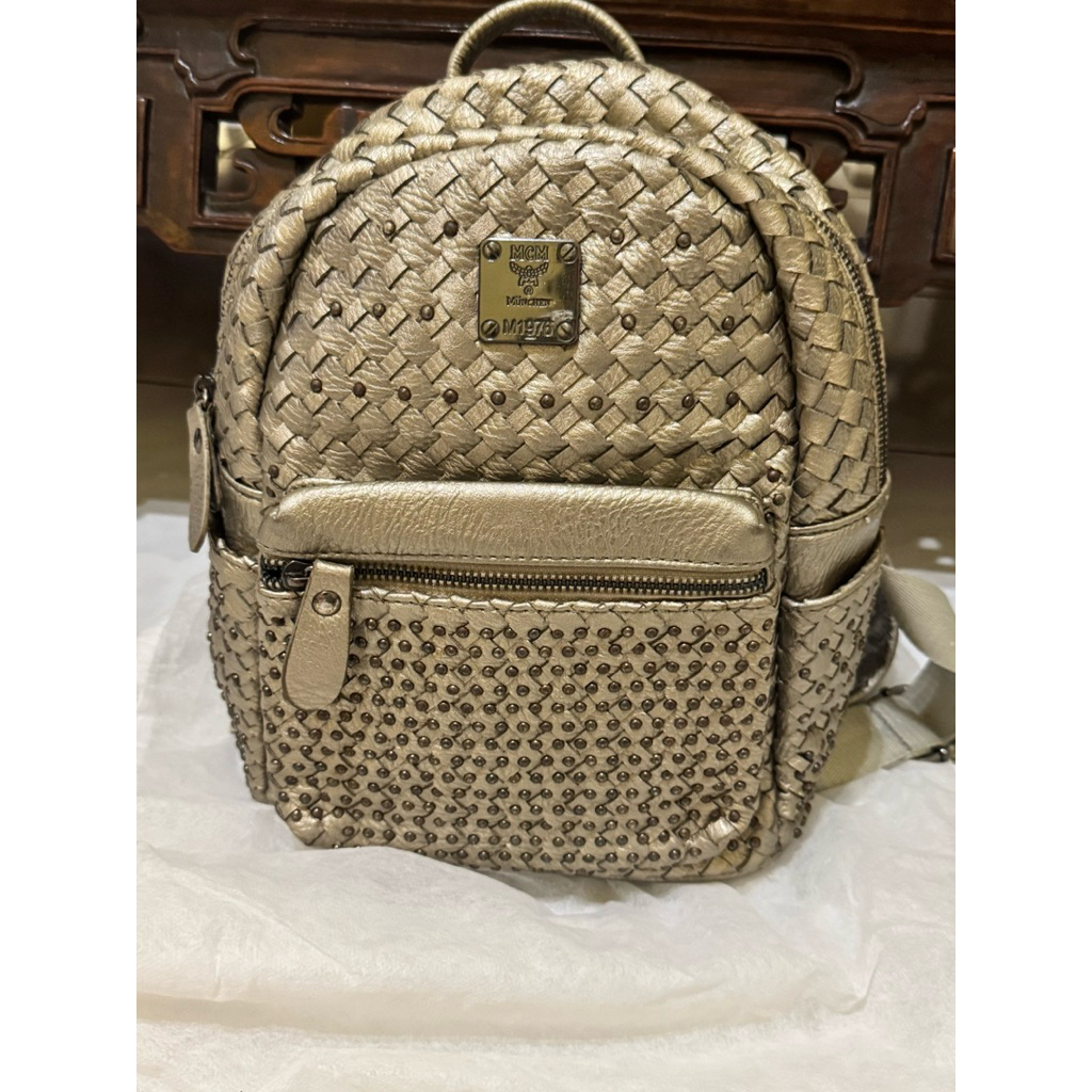 preloved ransel mcm warna gold